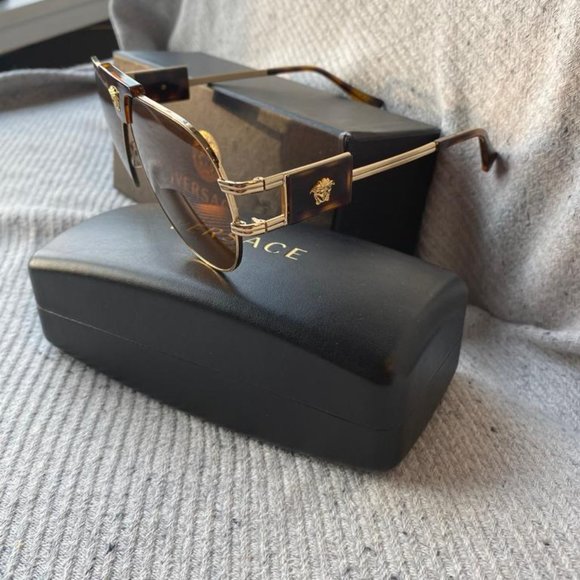 Versace Sunglasses VE2252 - Picture 5 of 7